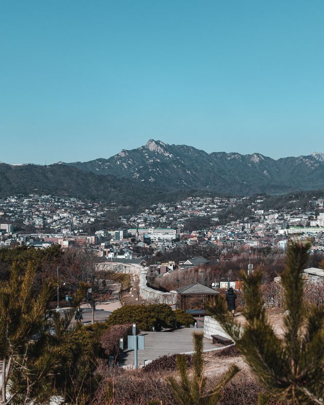 The view from the top of Naksan park, along the old fortress.